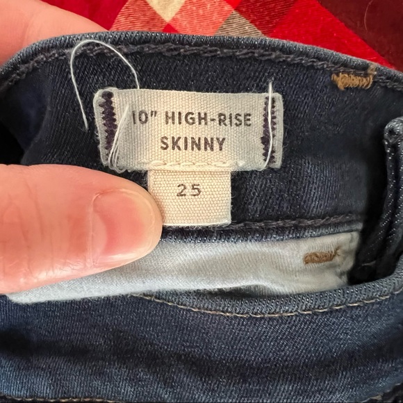 Madewell High Rise Button-Front Crop Jeans - Picture 5 of 5